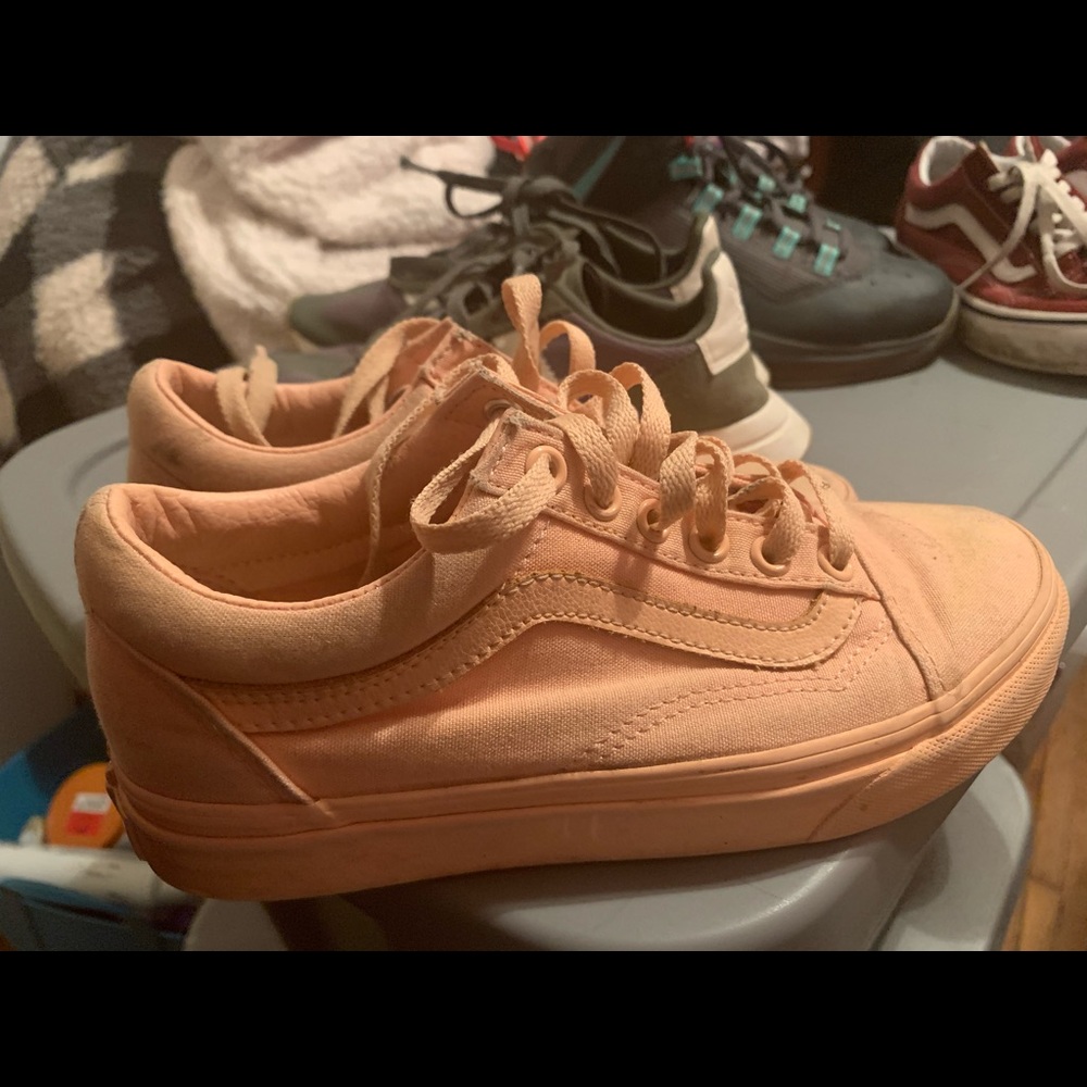Vans peach